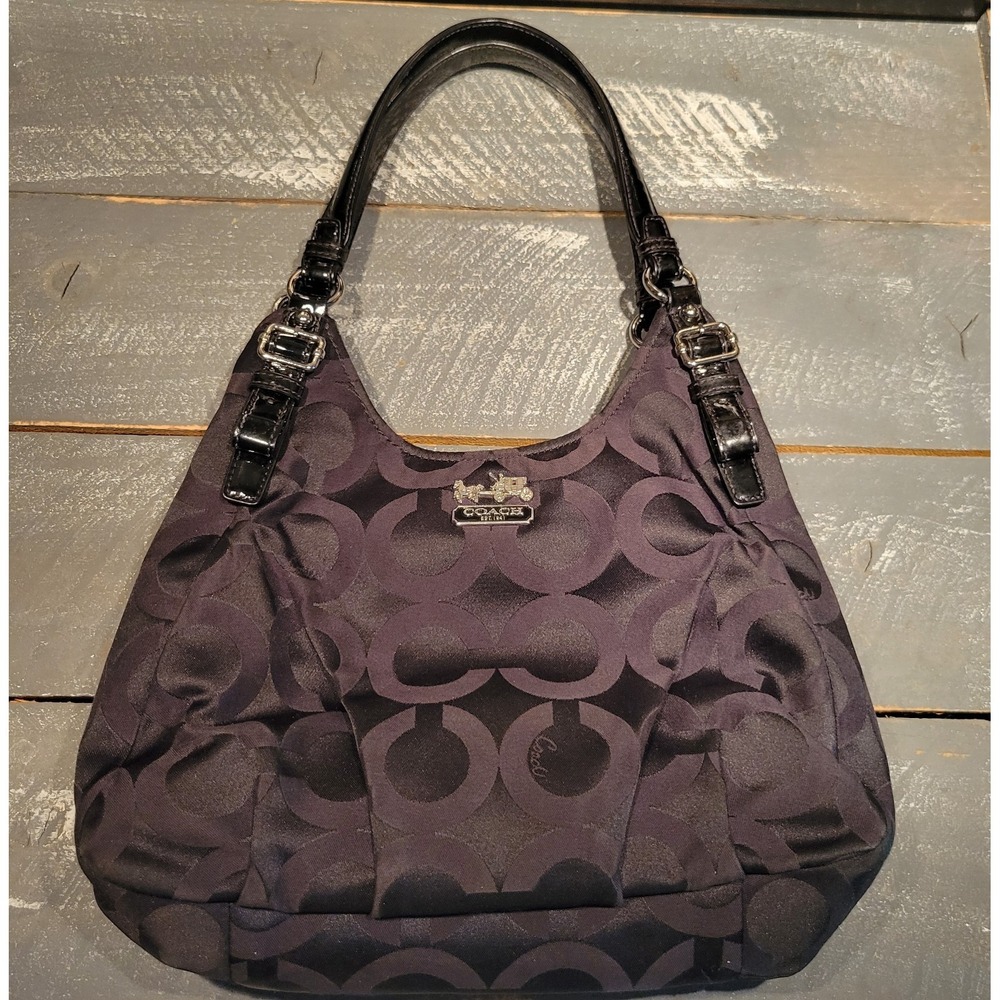 Coach Maggie 17689 Black Op Art Signature Shoulder Bag Y2K Red Interior